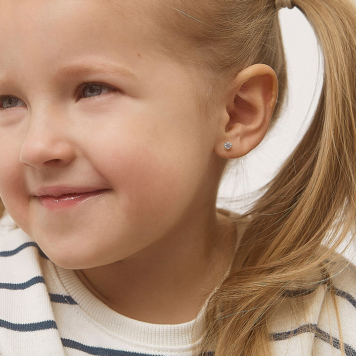 aretes clásicos con circonita cúbica 6 garras para niñas pequeñas oro amarillo 14k